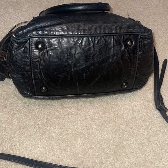 AUTHENTIC PRADA Tote with adjustable crossbody strap. - Picture 12 of 15